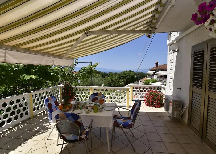 Tom krevet i doručak Malinska