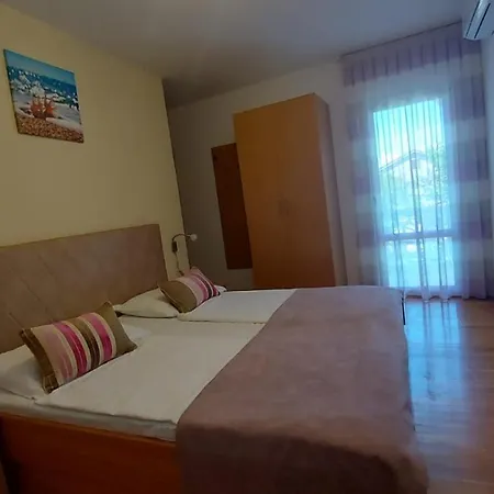 Bed & Breakfast Tom 3*